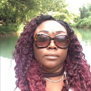 Meet your Posher, Kerry-ann